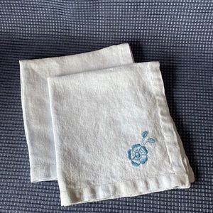 Set of two (2) Heavy Cotton Linen Flower Embroidered Nnapkins